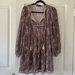 Pretty flowing dress